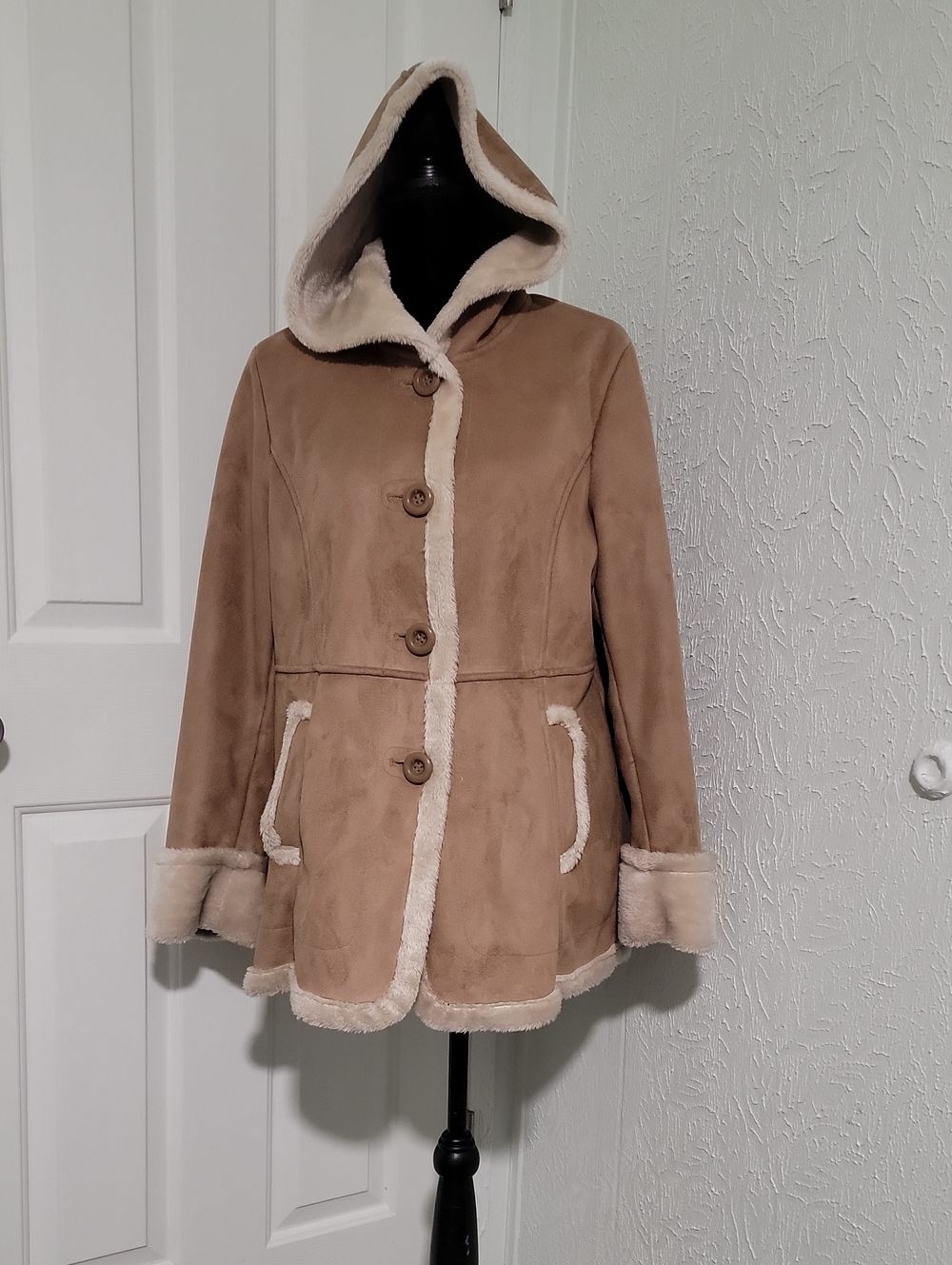 d.e.t.a.i.l.s INTL Y2K Faux Suede/Faux Fur Trim Hooded Button Down Coat Size L